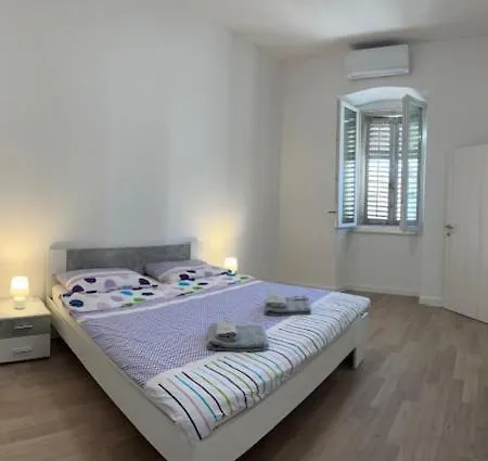 Luna Core Appartement *