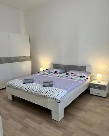 Luna Core Apartment Pula
